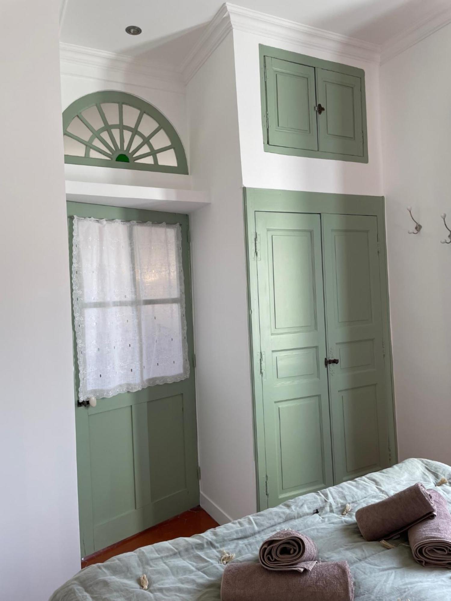 L'Ecrin De Mona Au Coeur De Lourmarin Apartman Kültér fotó