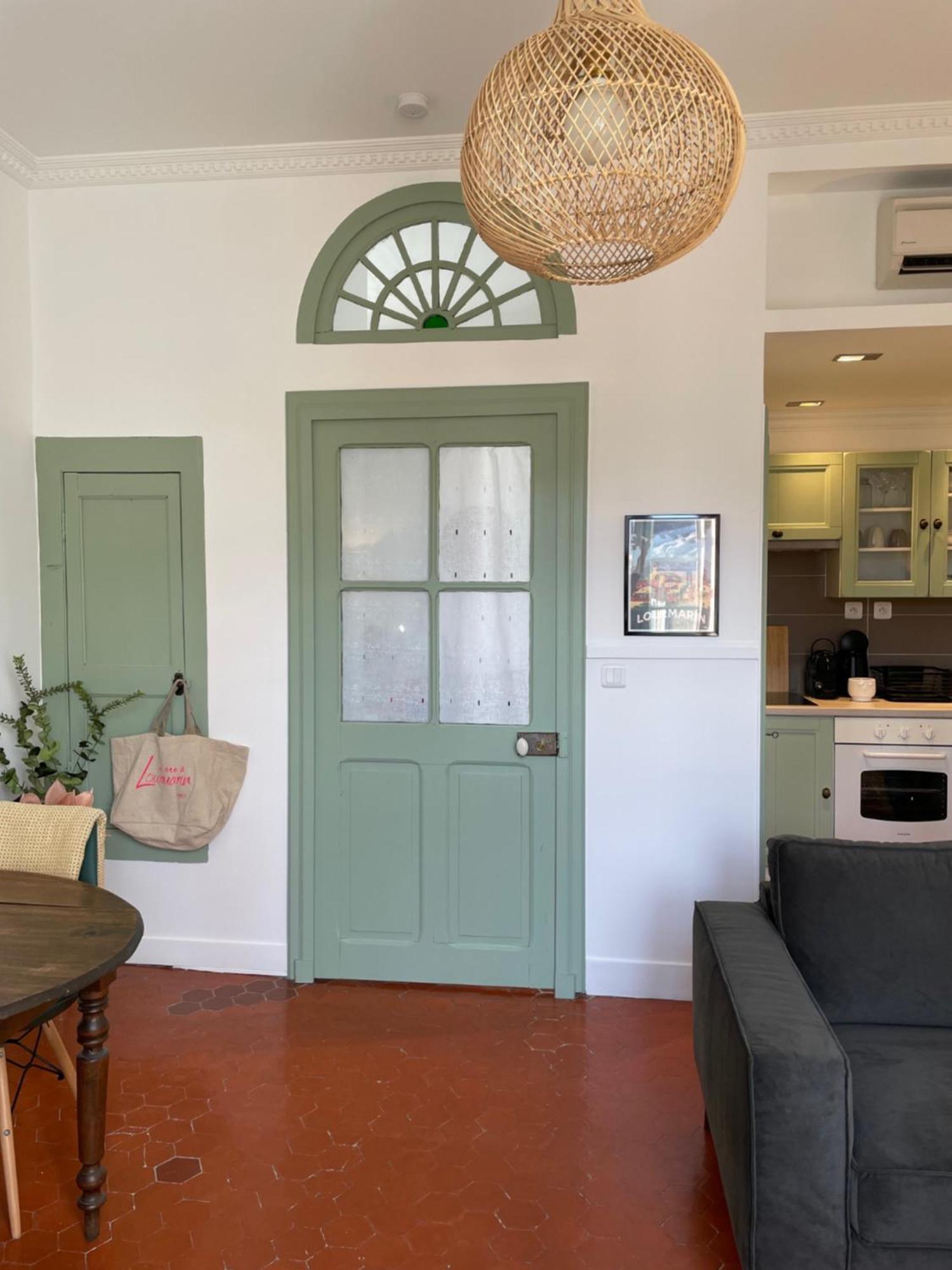 L'Ecrin De Mona Au Coeur De Lourmarin Apartman Kültér fotó